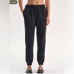 MATE the Label black fleece sweatpants- size small- great condition